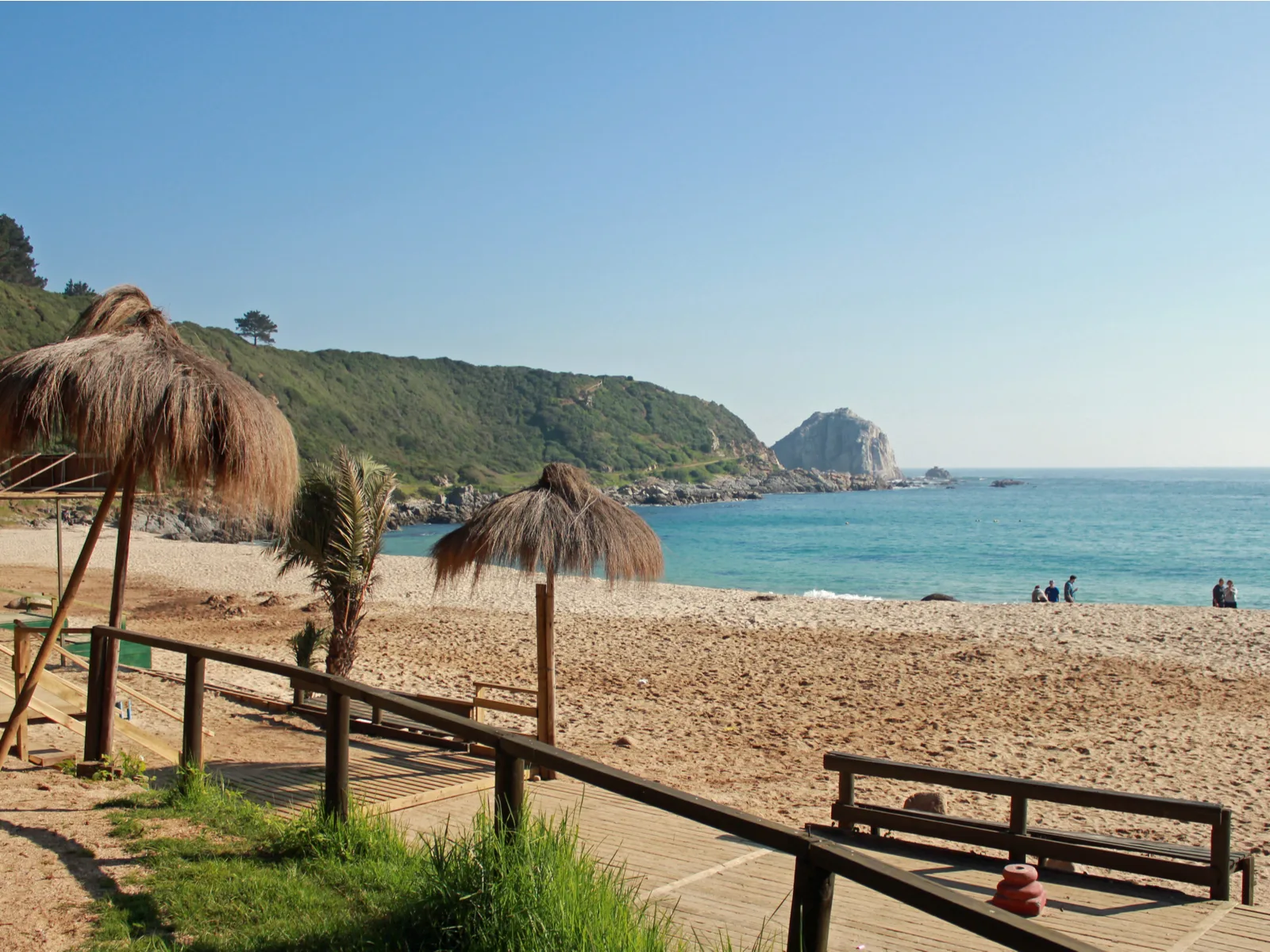 Gorgeous view of a beach in Chile on a sunny day during the best time to visit Chile