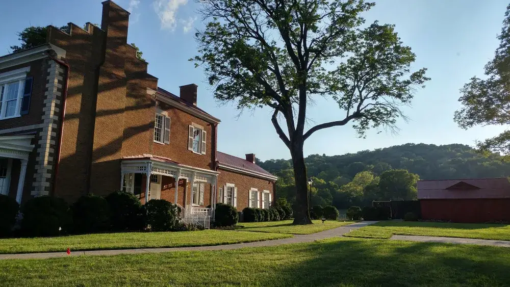 Ravenswood Mansion in Marcella Vivrette Smith Park in Brentwood, Tennessee