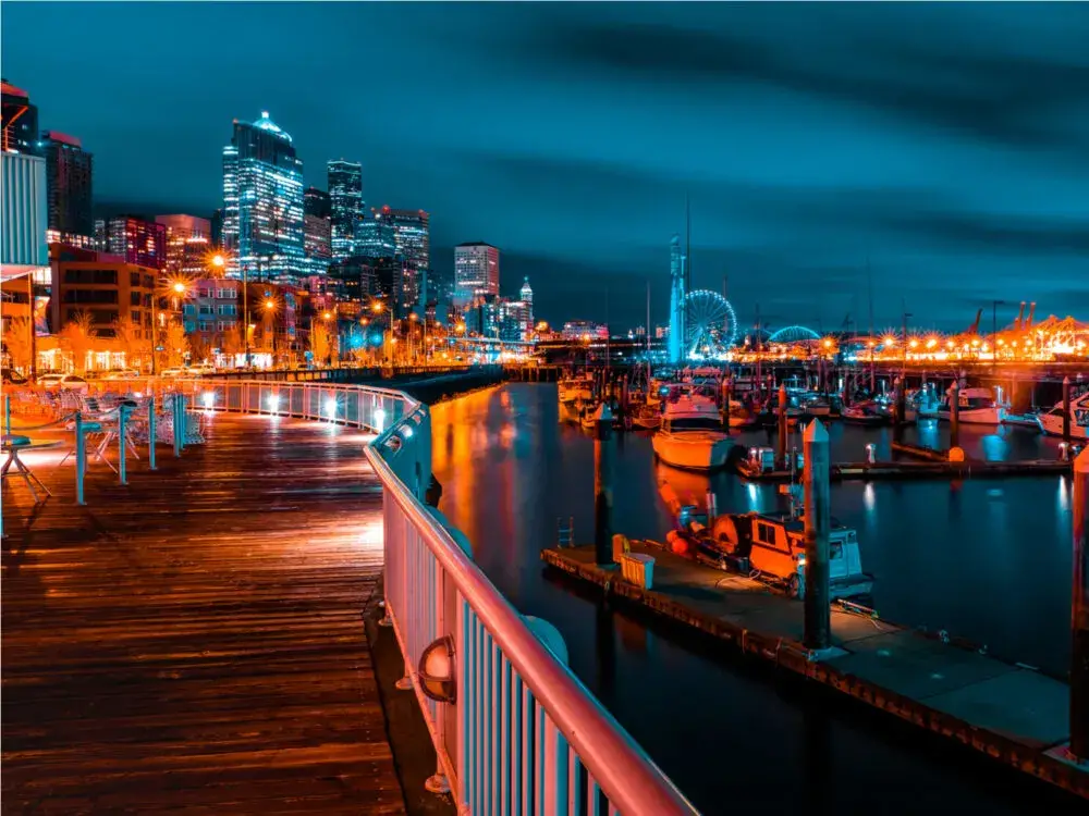 Waterfront marina at pier 66 during the best time to visit Seattle