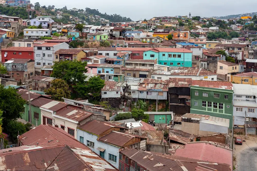 Housing slum in Valparaiso in Central Chile for a piece on how to stay safe in the country